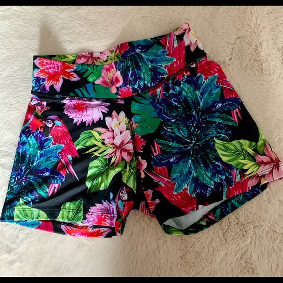 Guess athletic shorts - Picture 1 of 5